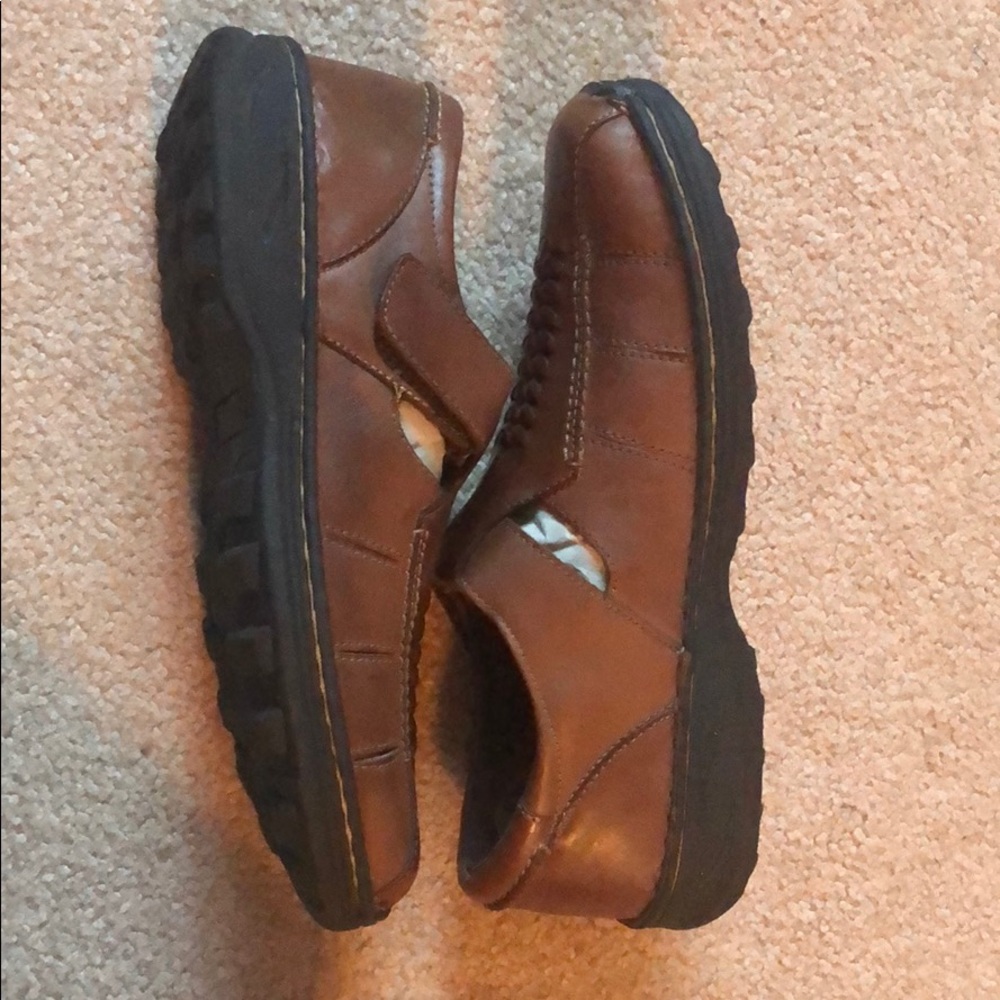 Men’s causal slip ons